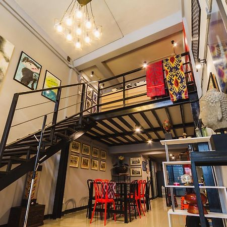Chez Pom Hotell Chiang Mai Exteriör bild