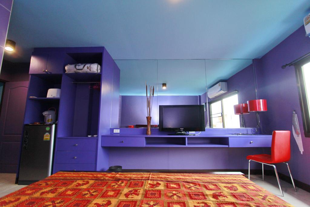 Chez Pom Hotell Chiang Mai Exteriör bild