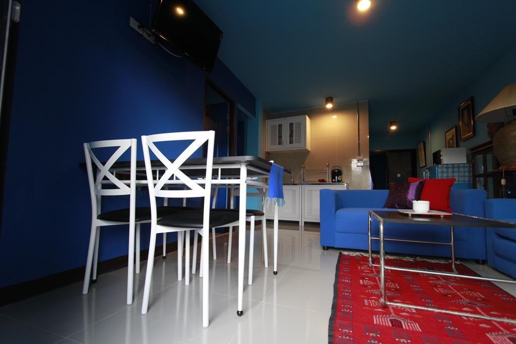 Chez Pom Hotell Chiang Mai Exteriör bild