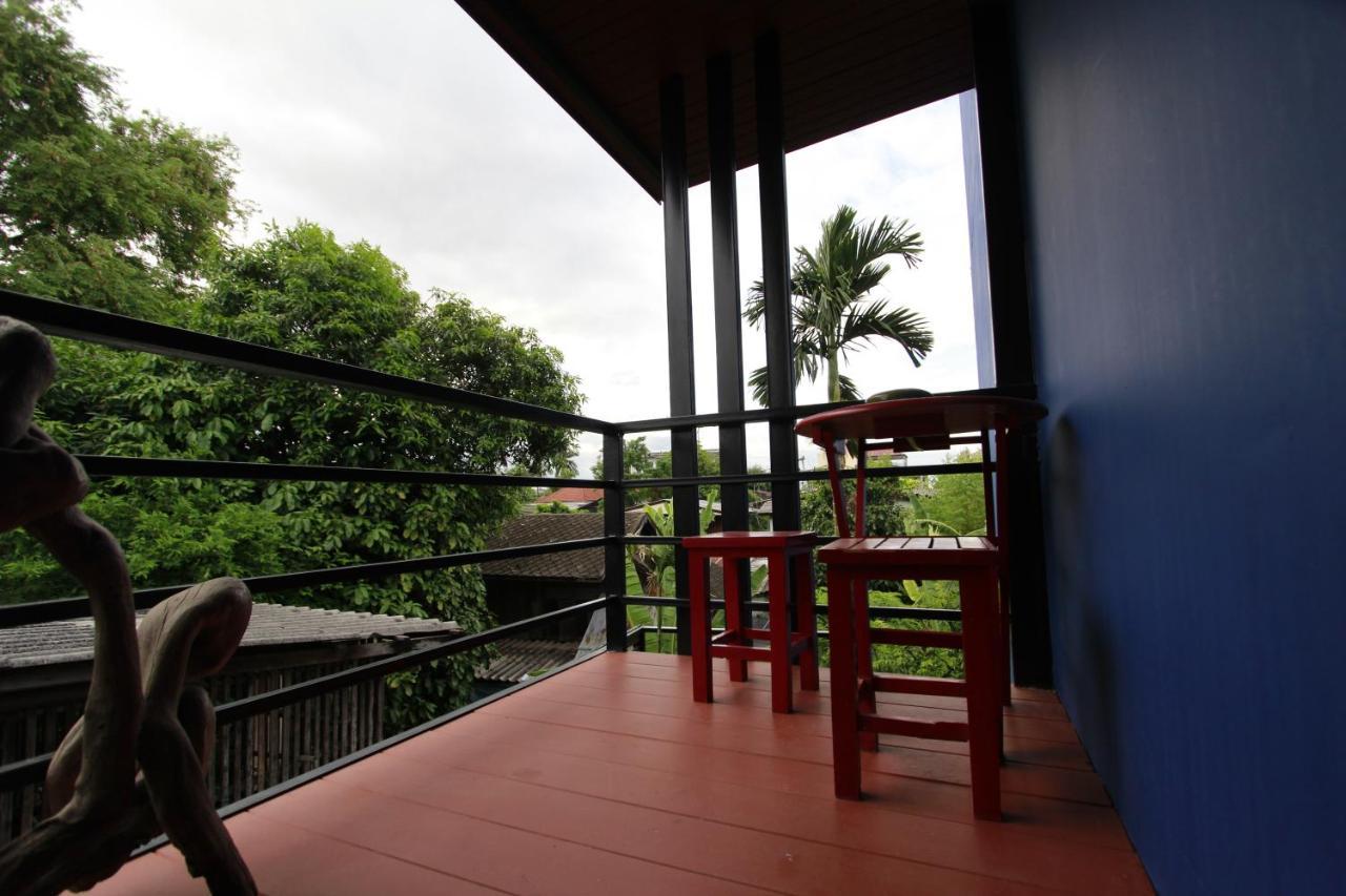 Chez Pom Hotell Chiang Mai Exteriör bild