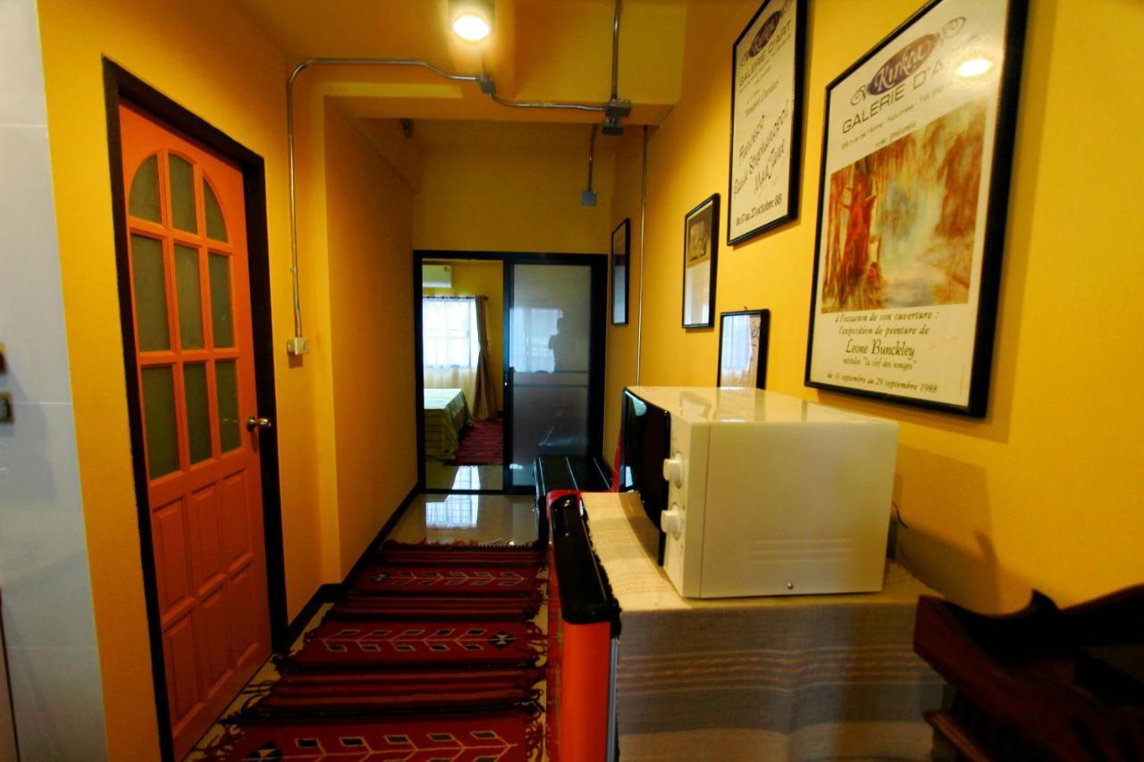 Chez Pom Hotell Chiang Mai Exteriör bild